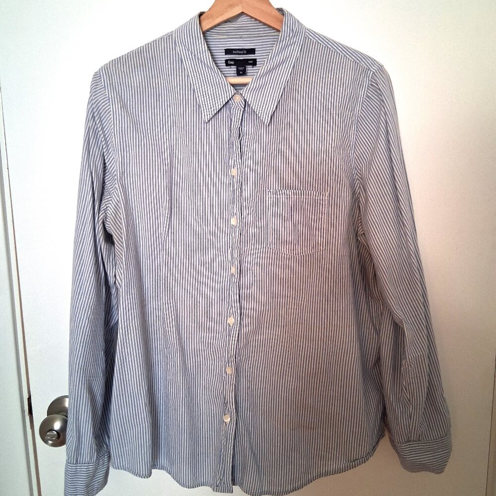 GAP Boyfriend Fit Pinstripe L/S Shirt